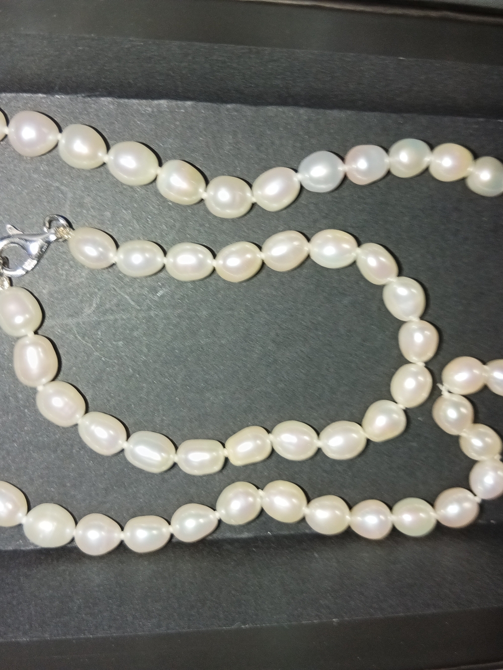 Freshwater Baroque Style Pearl Necklace  w/.matching bracelet set